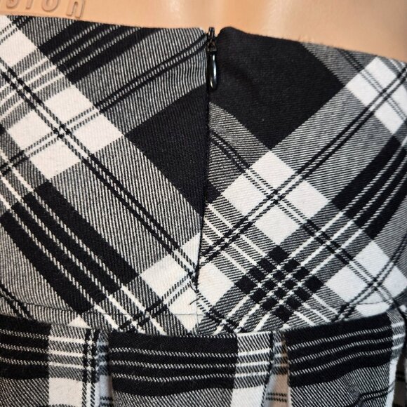 Y2K Charlotte Russe Pleated Plaid Micro Mini Skirt Size S Low Rise Black White - Picture 7 of 8